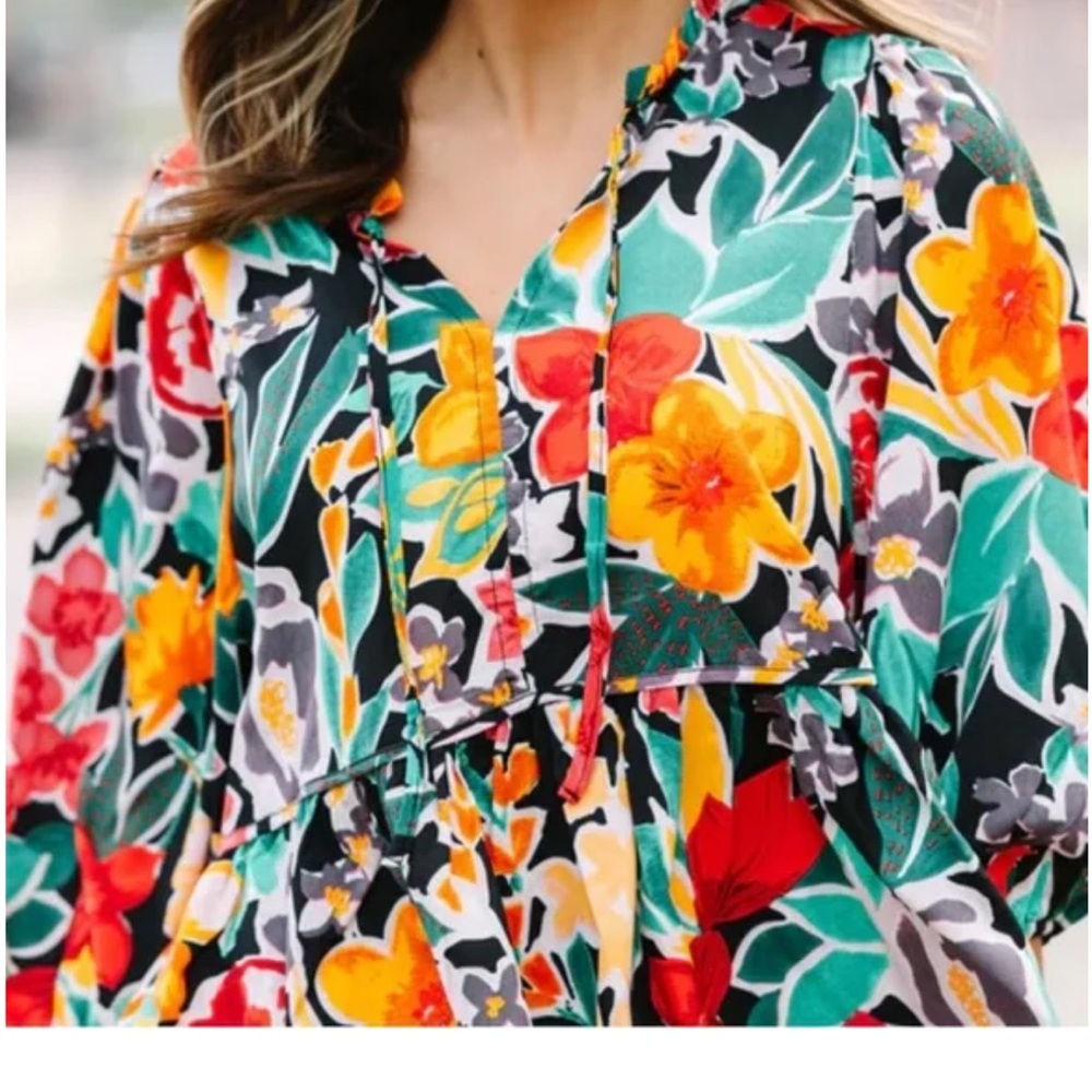NWT Umgee Vibrant Floral Boho Babydoll Peplum Top Split Neck Tie Puff Sleeve - Picture 2 of 3